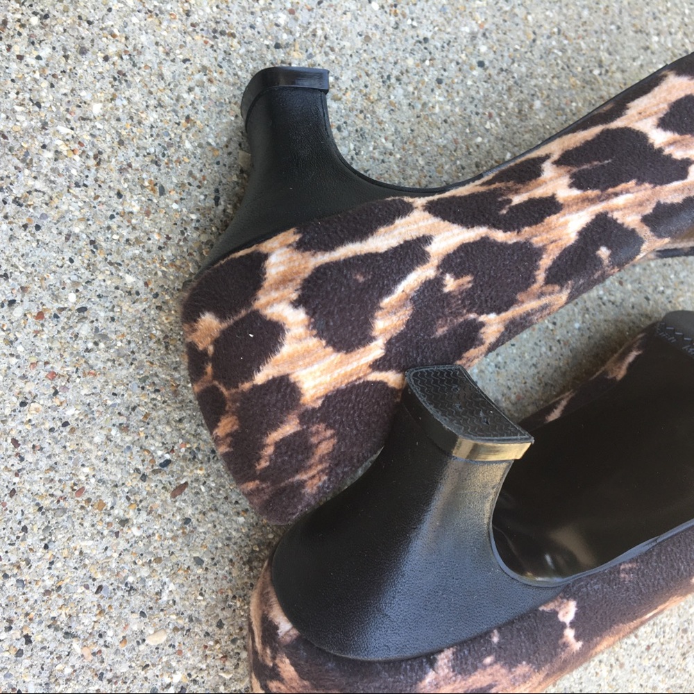 California Magdesians Leopard print Kitten Heels 6 - Picture 6 of 8